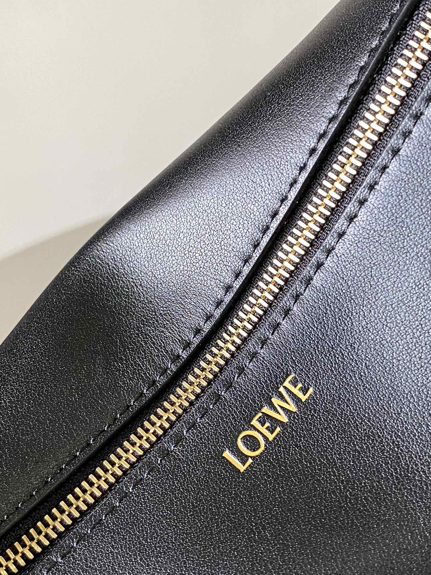 Loewe Puzzle Bags